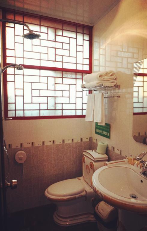 Templeside Deluxe Hutong Hotel Pekin Oda fotoğraf